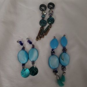 Lot blue dangle earrings